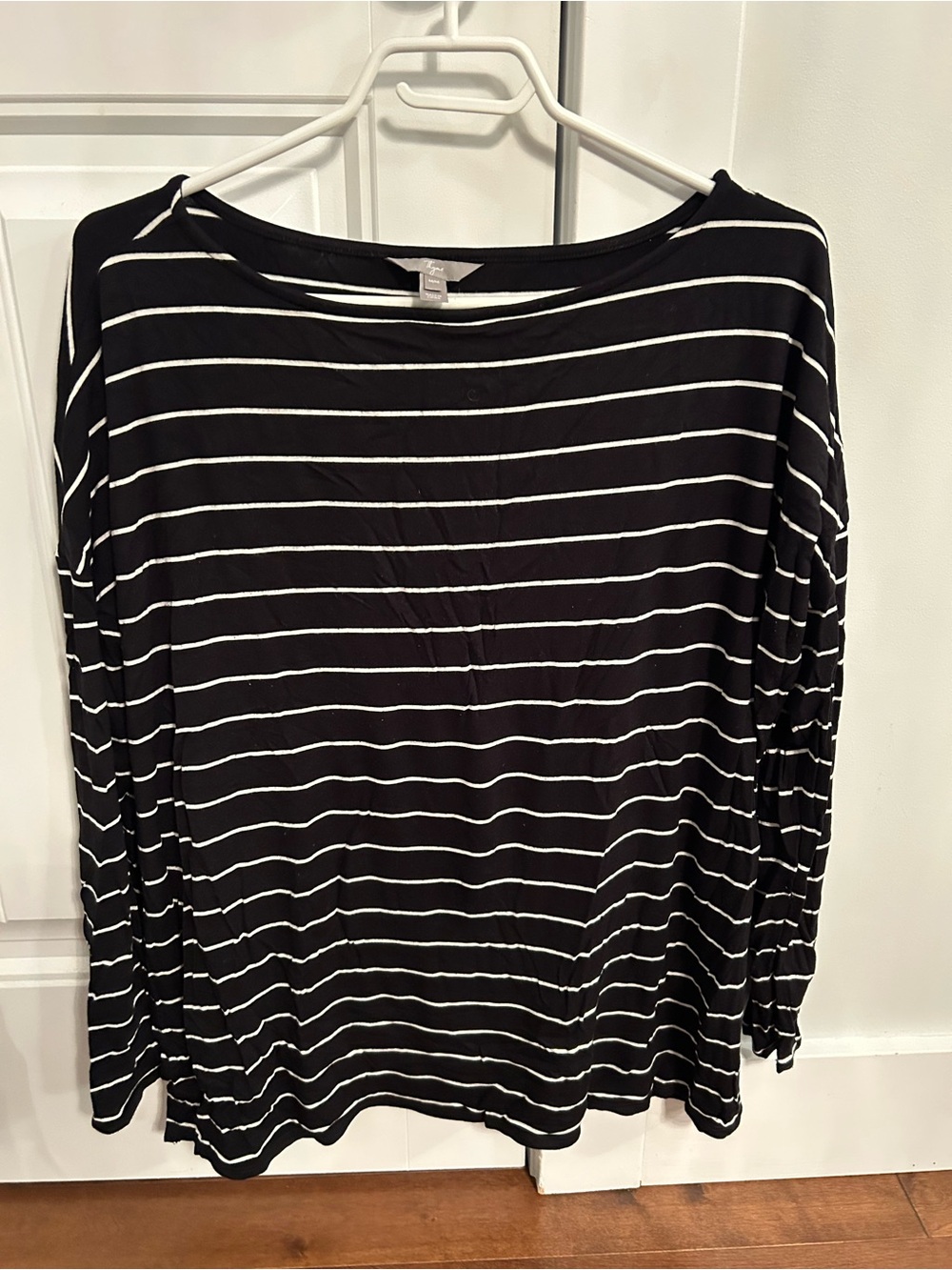 Thyme Maternity Black and White Striped Long Sleeve Maternity Tee